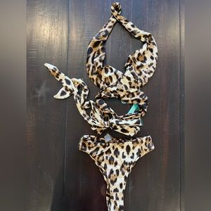 Two piece leopard print bikini